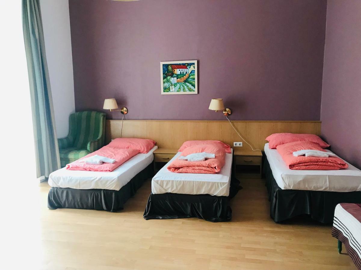 Gasthof Hotel-pension Astra 2*