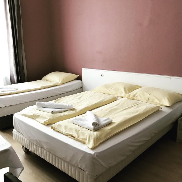Gasthof Hotel-pension Astra Wien